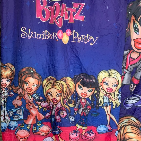 VINTAGE Bratz slumber party sleeping bag 2003 - Picture 2 of 5